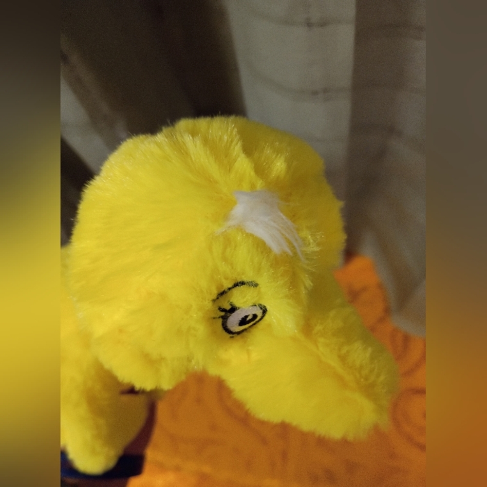 NWT 2019 Aurora Dr. Seuss Sneetch Yellow With A Green Star 12" - Picture 2 of 9